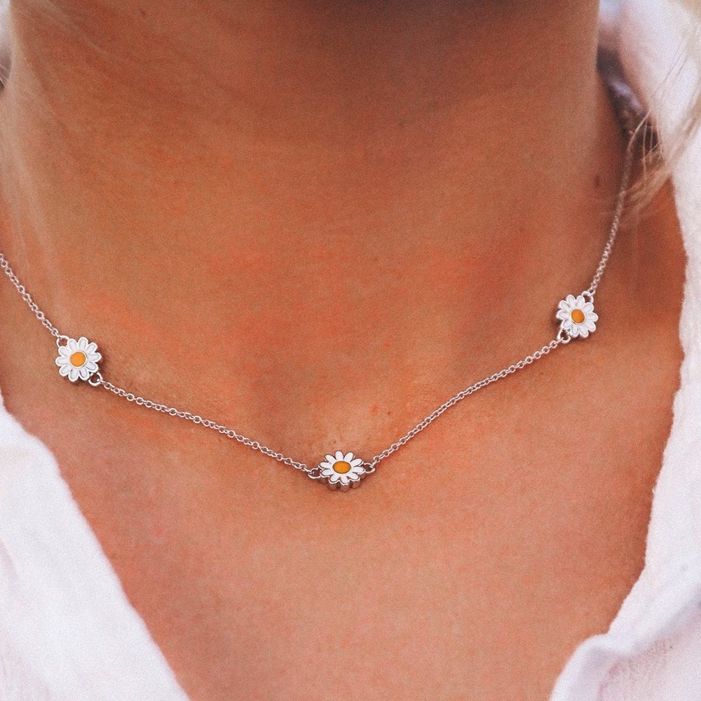 pura vida daisy choker